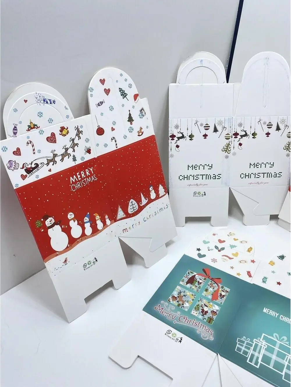 24pc Christmas Treat Boxes Cupcake Holders Foldable Cardboard Cute Holiday Set